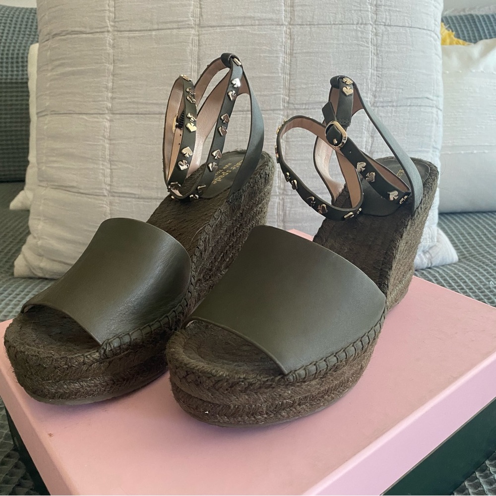 New with Box, Kate Spade Frenchy Wedge ♠️